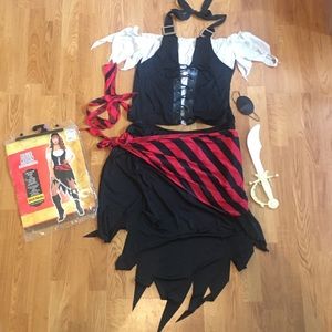 Rogue maiden (pirate) Halloween costume